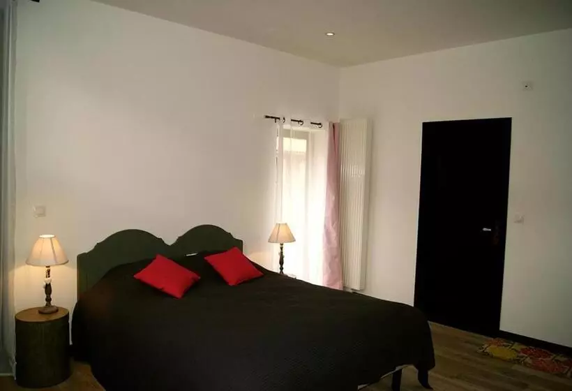 Majatalo La Grange De Salomé