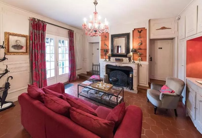 Majatalo Maison D Hôtes  Le Domaine De La Frênaie