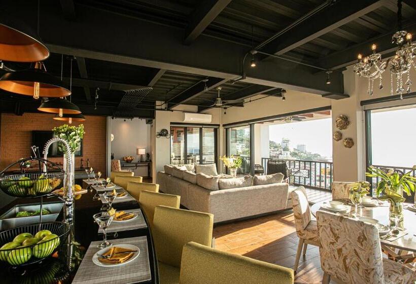 Pinnacle Resorts 179 Adults Only