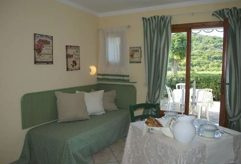 Residenssi Villaggio Innamorata   Villa Gisella
