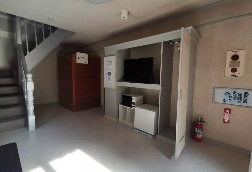 Sakahijiri Hotel In Futtsu