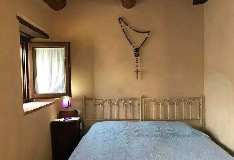 Splendid Cottage In Vergemoli With Barbecue And Garden