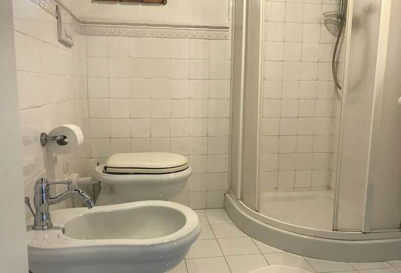 Splendid Cottage In Vergemoli With Barbecue And Garden