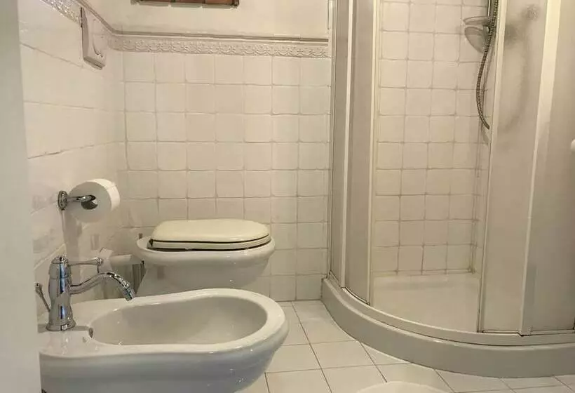 Splendid Cottage In Vergemoli With Barbecue And Garden