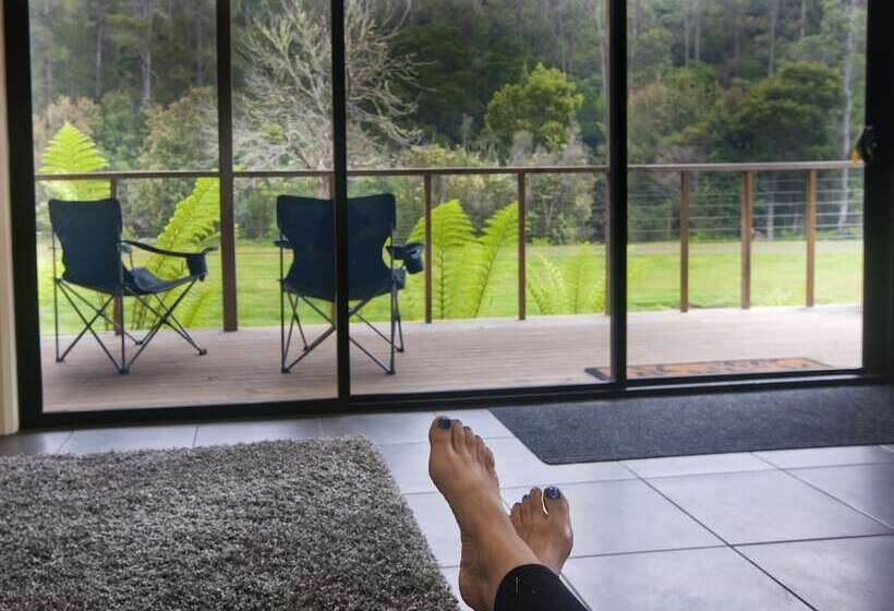 Tyenna River Cottage