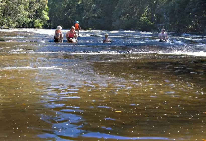 Tyenna River Cottage