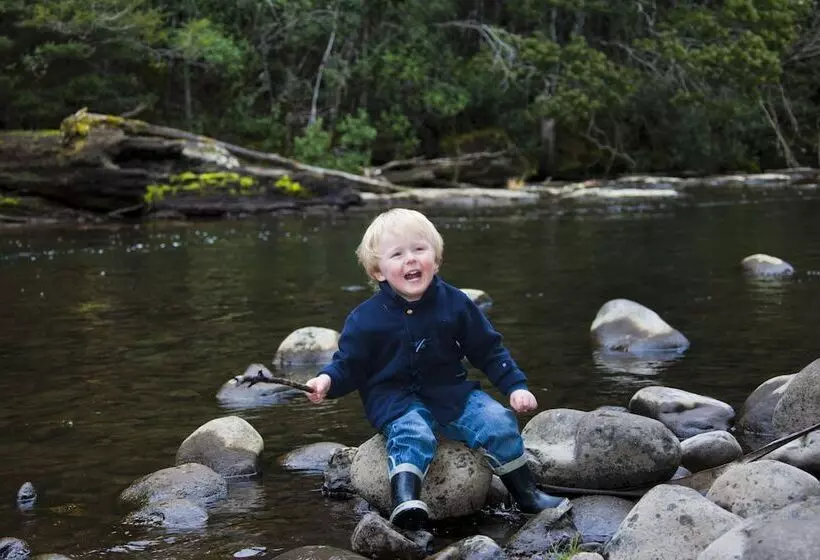 Tyenna River Cottage