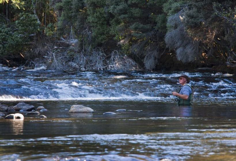 Tyenna River Cottage