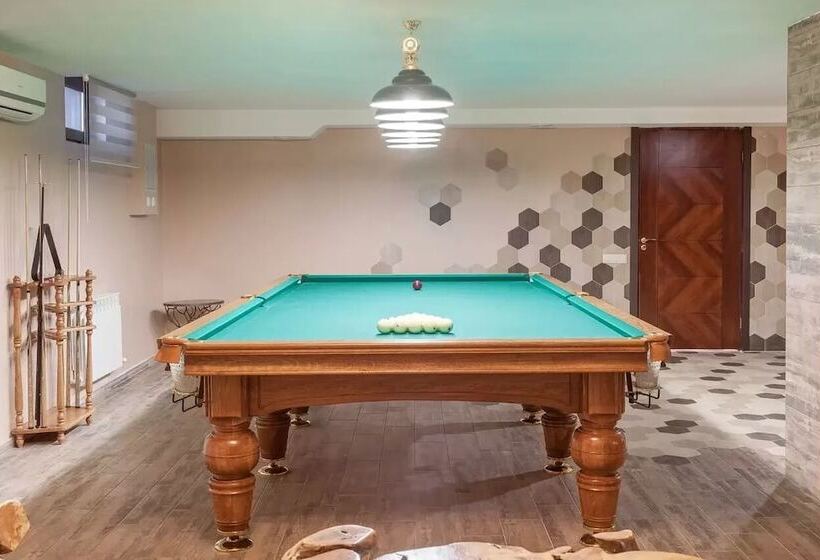 בית מלון כפרי Marton Palace