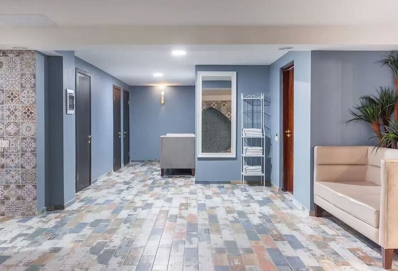 בית מלון כפרי Marton Palace