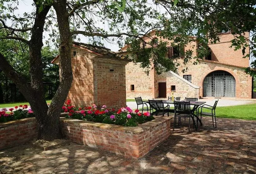 Maaseutuhotelli Agriturismo Chieteno