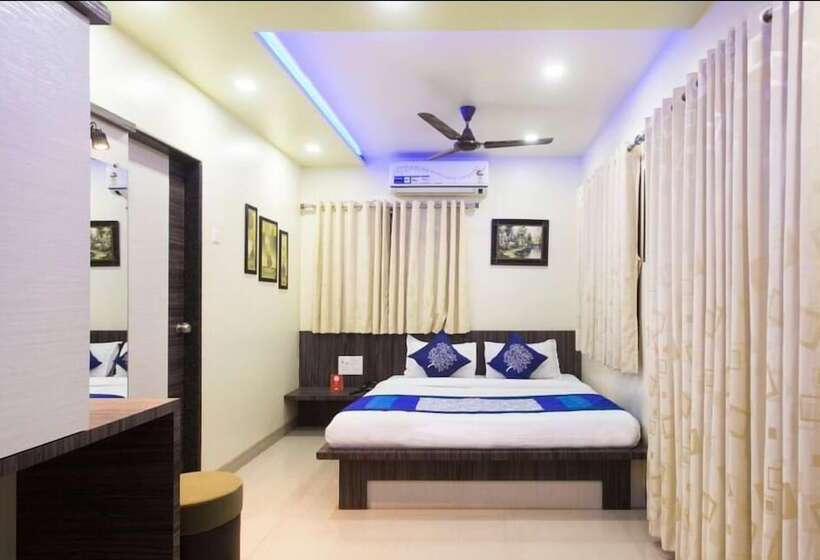 Hotel Shri Niwas Executive