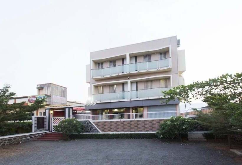 Hotel Shri Niwas Executive