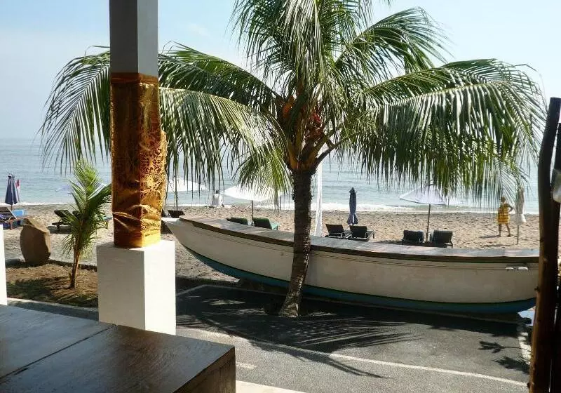 Hotelli Vienna Beach Resort