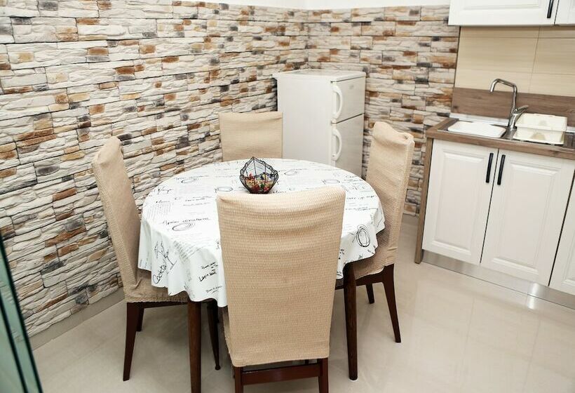 פנסיון Guest House Palm Street