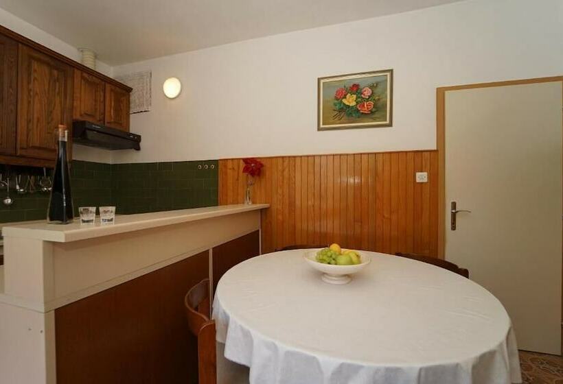 פנסיון Guest House Palm Street