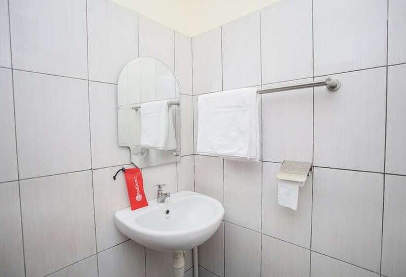 Пансион Reddoorz Near Bundaran Garuda 2