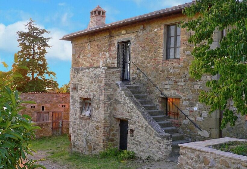 Rustic Cottage In Magione With Garden