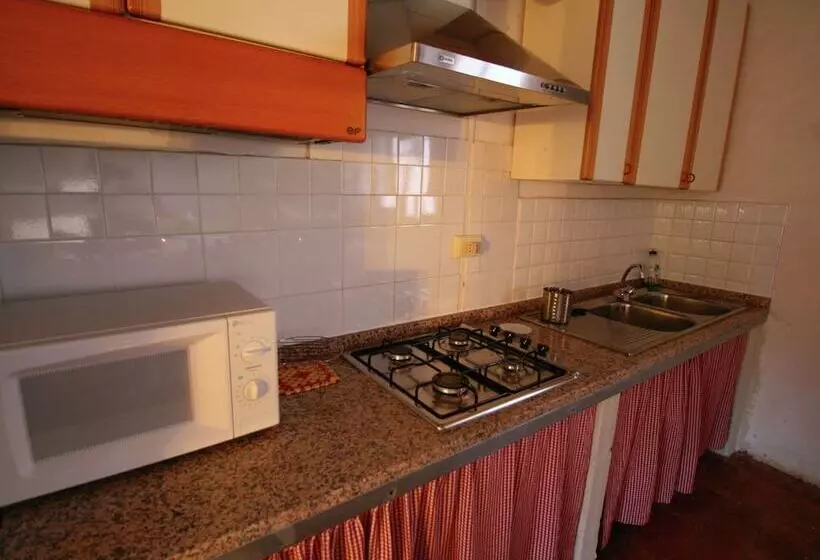 Rustic Cottage In Magione With Garden