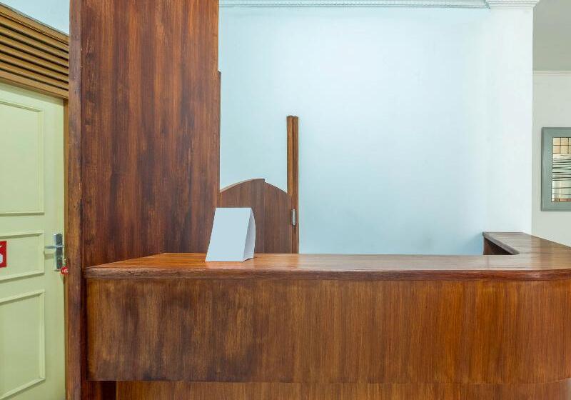 هاستل Oyo 1285 Wisma Marliando