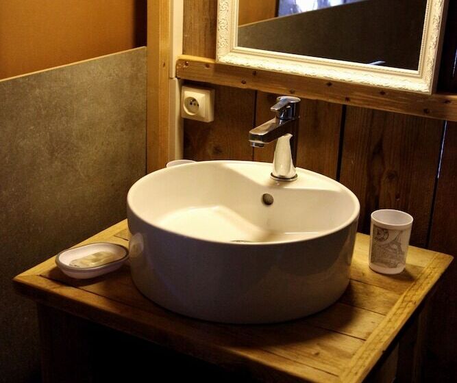 민박 Domaine Du Siestou Wine Resort & Spa