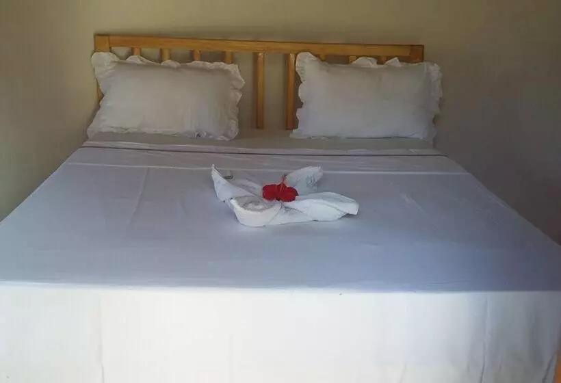 ベッドアンドブレックファースト Ukerewe Garden View Bungalow At Bwiru Village Homestay