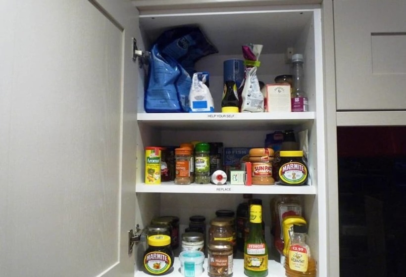 Caledonian Cabin + Hot Tub