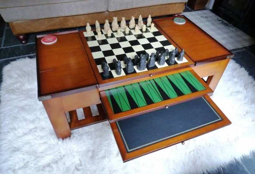 Caledonian Cabin + Hot Tub