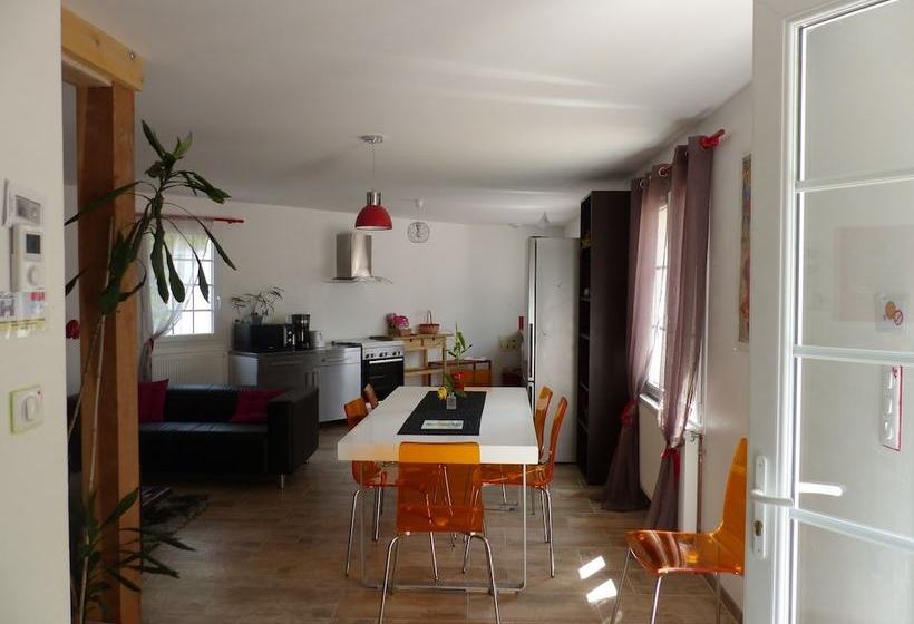 Gîte 9 Pers Centre Ville Jardin Et Parking Clos, Superbe Vue