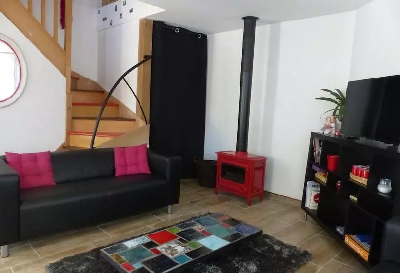 Gîte 9 Pers Centre Ville Jardin Et Parking Clos, Superbe Vue