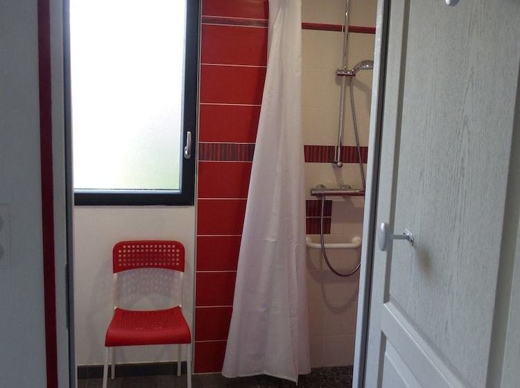 Gîte 9 Pers Centre Ville Jardin Et Parking Clos, Superbe Vue