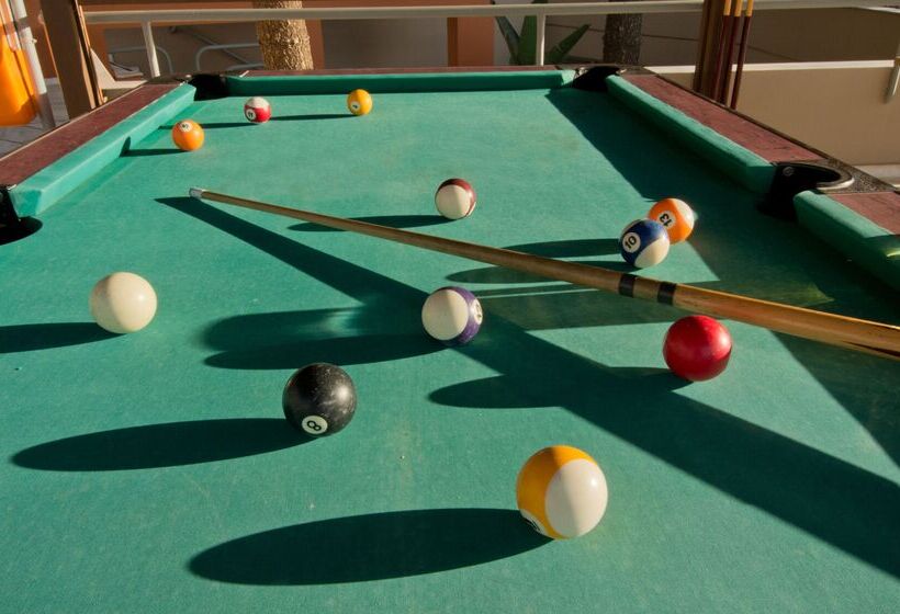 בית מלון כפרי Minos Ambassador   Adults Only