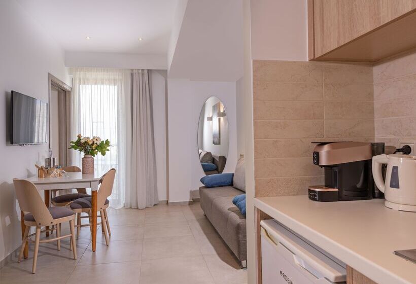 בית מלון כפרי Minos Ambassador   Adults Only