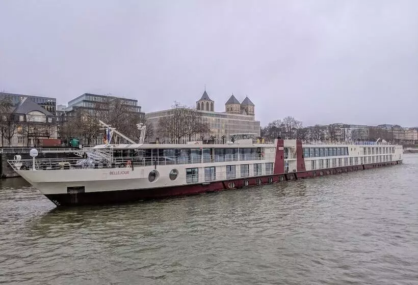 Hotelli Ms Select Bellejour   Neuss