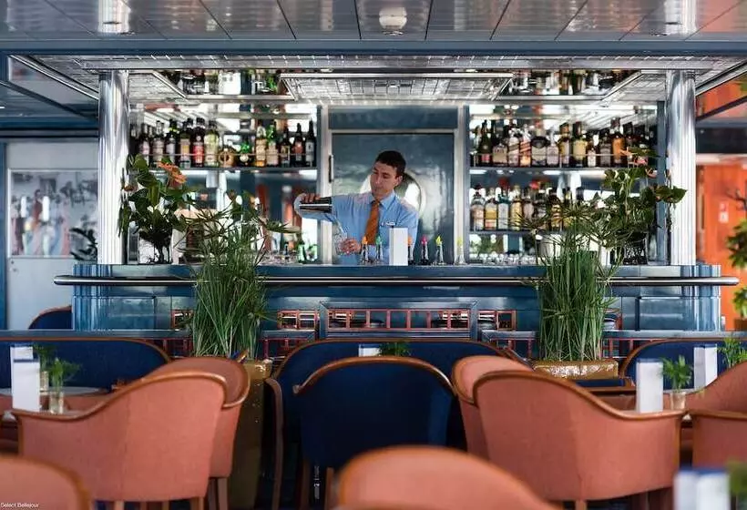 Hotelli Ms Select Bellejour   Neuss