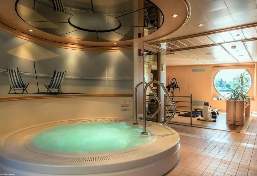 Hotelli Ms Select Bellejour   Neuss