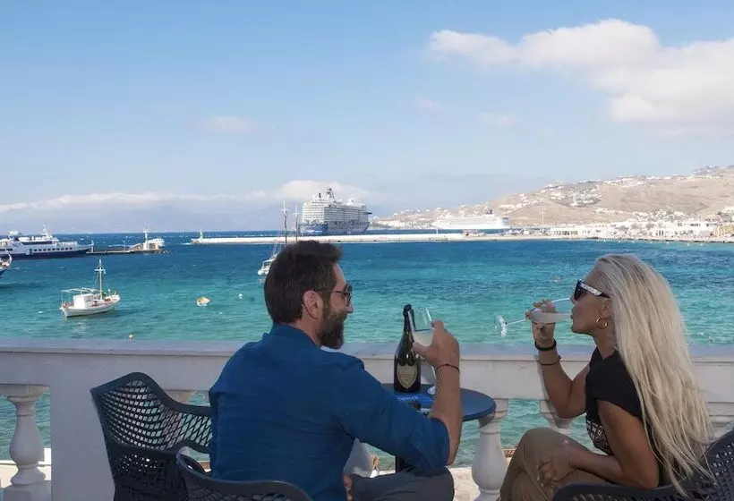 هتل Mykonos Old Harbor Suite