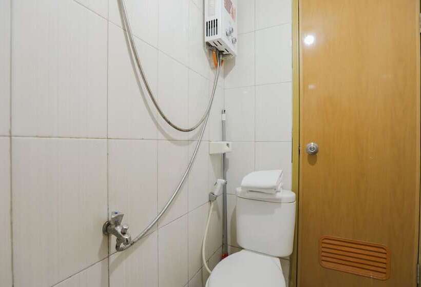 בית מלון כפרי Oyo 2103 Lauv Room 2 Grand Centerpoint