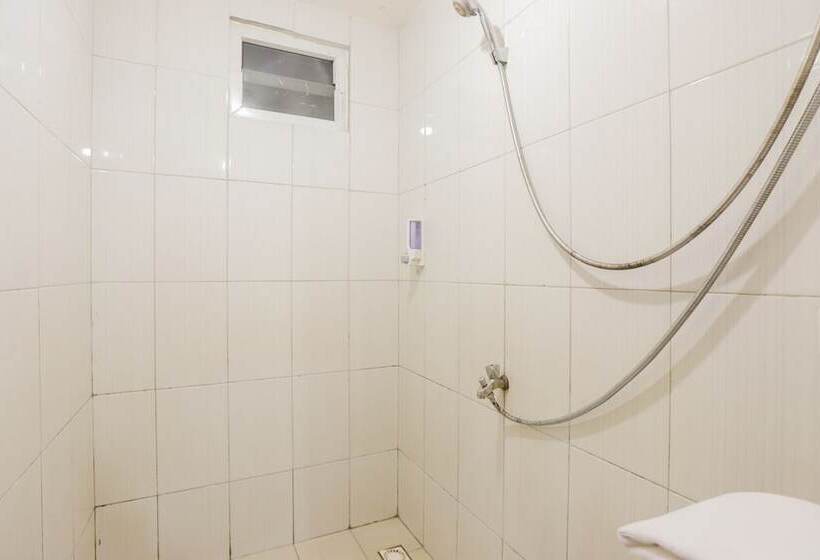 בית מלון כפרי Oyo 2103 Lauv Room 2 Grand Centerpoint