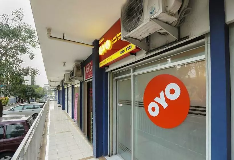 ホテル Oyo 2103 Lauv Room 2 Grand Centerpoint