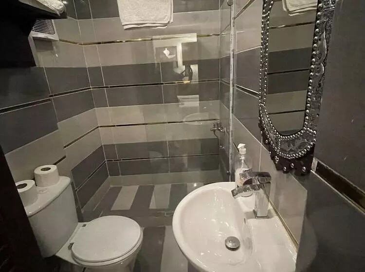 هتل Sahara Pyramids Inn