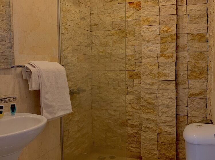 هتل Sahara Pyramids Inn