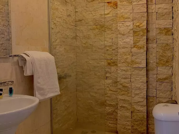 هتل Sahara Pyramids Inn