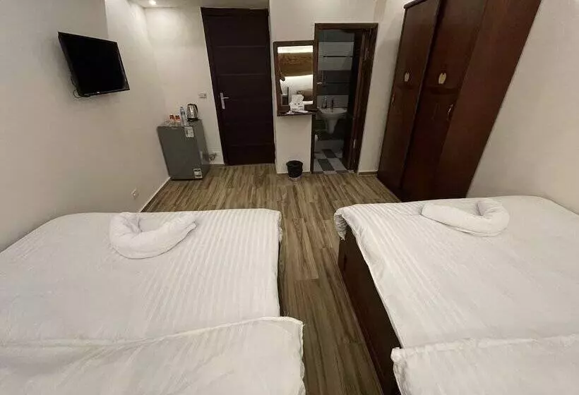 هتل Sahara Pyramids Inn