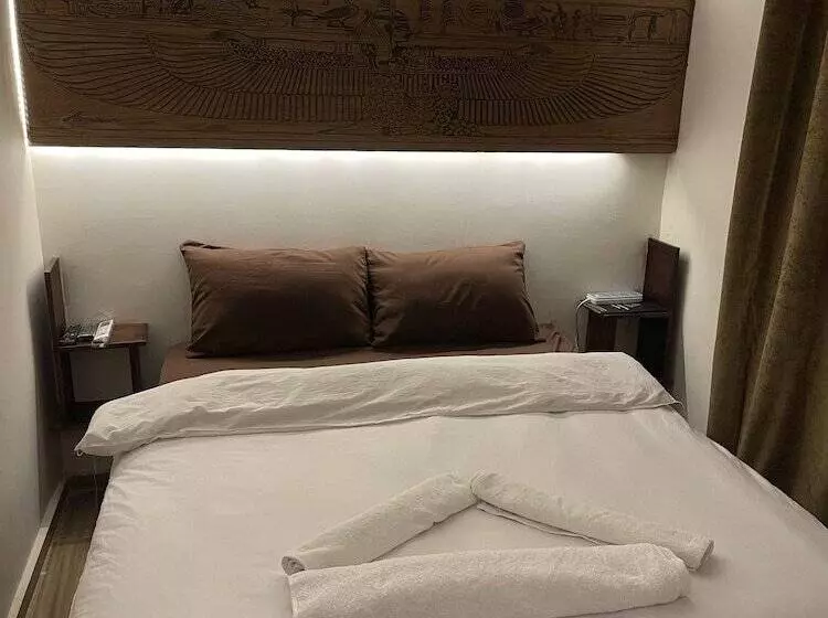 هتل Sahara Pyramids Inn