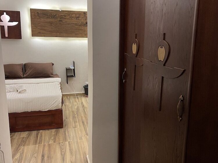 هتل Sahara Pyramids Inn