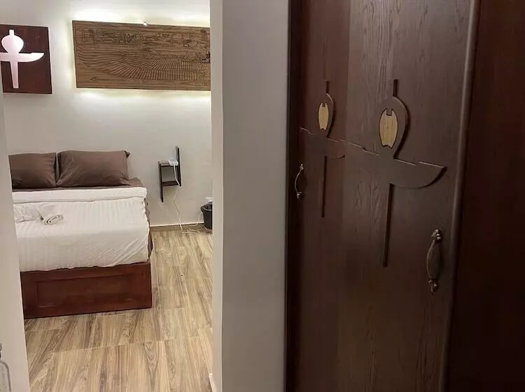 هتل Sahara Pyramids Inn