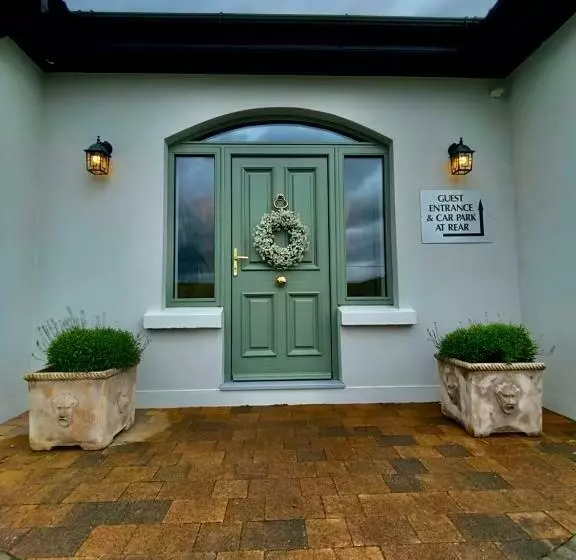 Majatalo Coastal View House