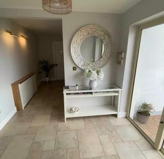 Majatalo Coastal View House