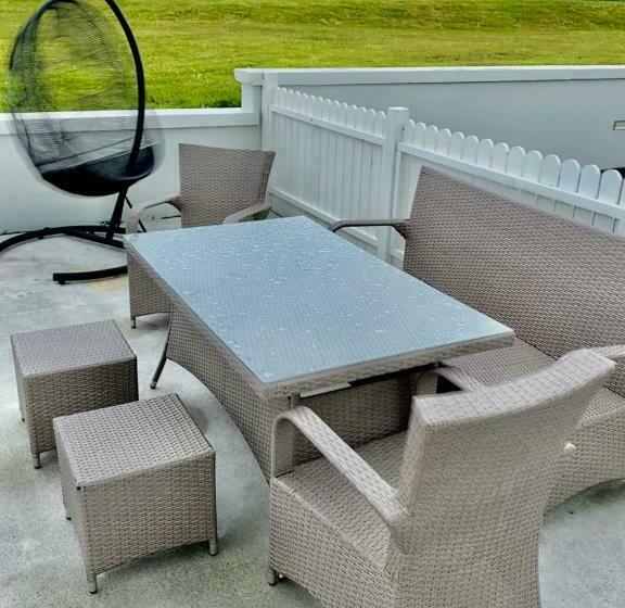 Pensão Coastal View House